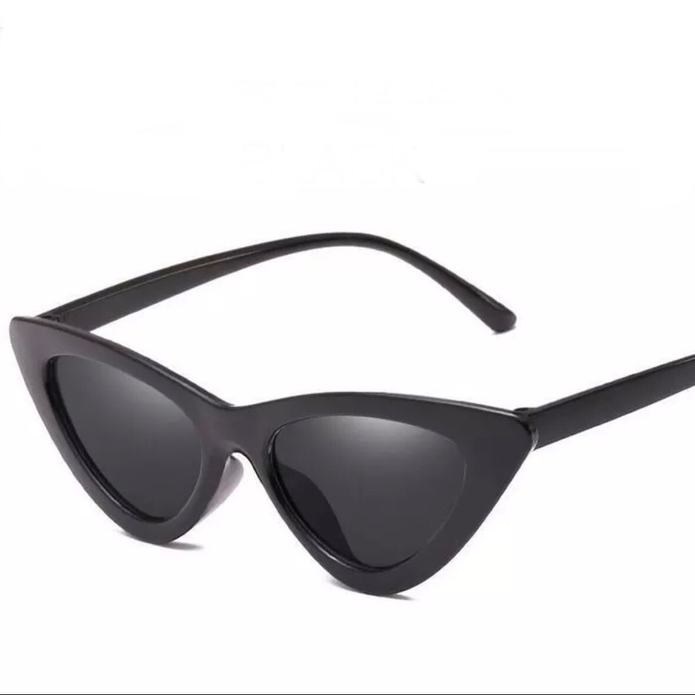RETRO😎BLACK SLIM CATEYE SUNNIES😎NEW - Picture 4 of 5
